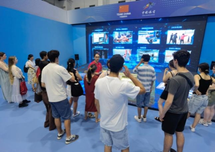 38bde9c94f014360a7c2c87f3f4a3409